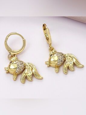 Small Goldfish Dangle Earrings 18k Gold Plated